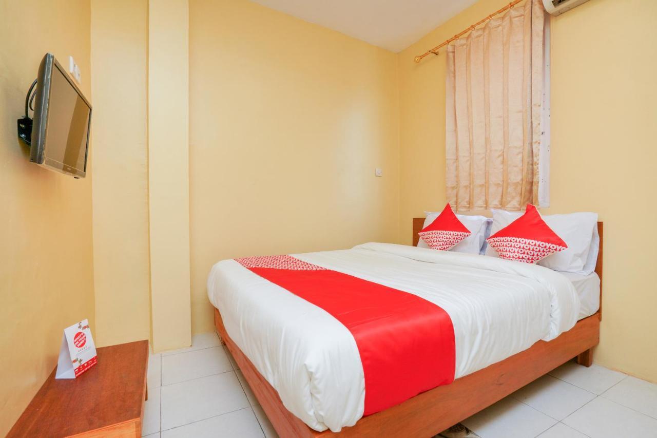 Oyo 2656 Az Zahra Residence Syariah Сурабая Экстерьер фото