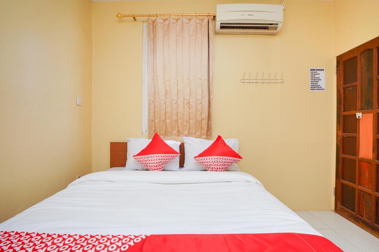 Oyo 2656 Az Zahra Residence Syariah Сурабая Экстерьер фото